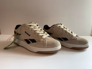 Reebok Unisex Sneakers Size 8 (25 cm) Beige & Black – New Without Box thumbnail 6