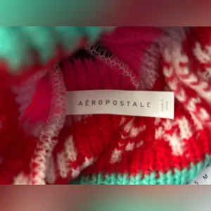 Aeropostale Women’s Knit Winter White Pom Pom Hat NWT thumbnail 6