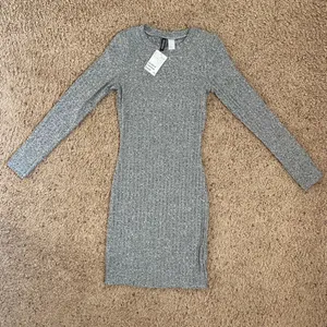 NWT H&M Divided Gray Womens Dress size 6 thumbnail 3