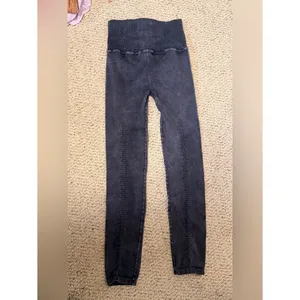 Free People Movement Good Karma Washed‎ Black Leggings S NWOT thumbnail 3