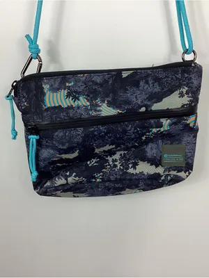 Lululemon Patch Logo Crossbody thumbnail 3