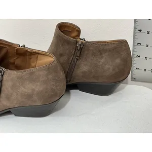 Womans Indigo Rd 8 M Brown Pointed Toe Zip Up Bootie thumbnail 4