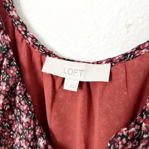 [LOFT] Red Black Floral Print Ruffle Neck Long Sleeve V-Neck Blouse Size Large L thumbnail 9