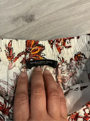 Marc New York White Pants with‎ Orange Floral Accents 55% Linen thumbnail 4