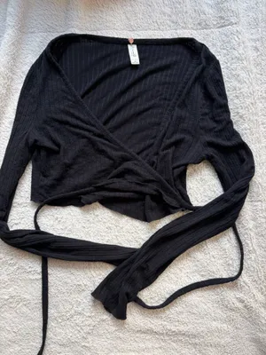 PacSun Black Wrap Top Cozy Crop thumbnail 2