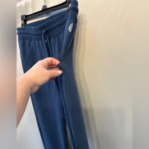 Free People Movement Sunny Skinny Joggers Dusty Navy size Large thumbnail 2