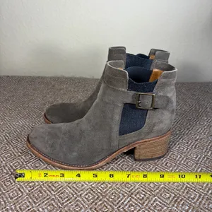 Alberto Fermani Gray Suede Ankle Boots Sz 7.5 Womens Western Casual Preppy thumbnail 7