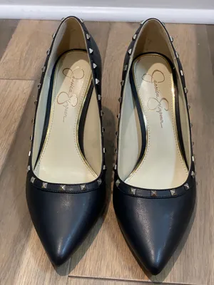Elegant Black Jessica Simpson Pumps Gold Detail Size 8.5 thumbnail 1