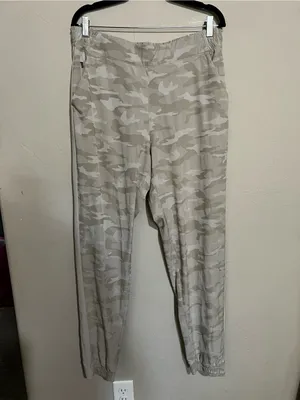 Athleta Brooklyn Textured Cream Camo Tall Jogger Travel Performance‎ Pants thumbnail 2