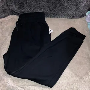 NWT Starting Point Double Soft Joggers, Large Black thumbnail 1