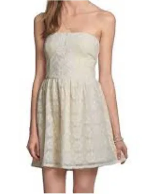 Hollister Strapless Lace Dress in Cream thumbnail 2