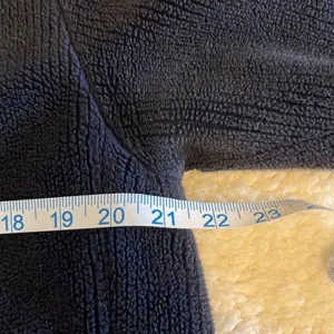 IZZI outerwear Women’s Coat. Size Medium. Navy‎ Blue thumbnail 7