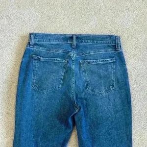 Old navy blue distressed boyfriend midrise jeans in size 4 thumbnail 4