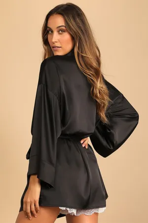 Lulu’s Satin Robe thumbnail 2