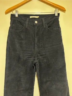Levi's Ribcage Bell Black Corduroy Flare Pants Size 27 thumbnail 3