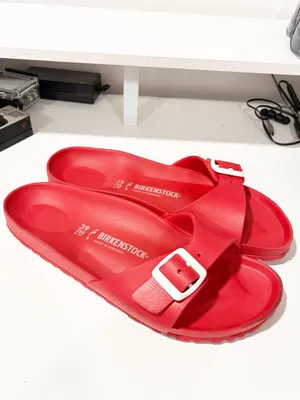 Birkenstock Red Madrid EVA Limited Edition Sandal Single Buckle Size 8 thumbnail 3