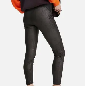 Free People Black Midnight Vegan Suede Skinny‎ Pants Size XS thumbnail 2
