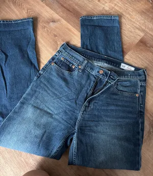 Gap 90s High-Rise Straight Leg Jeans thumbnail 1