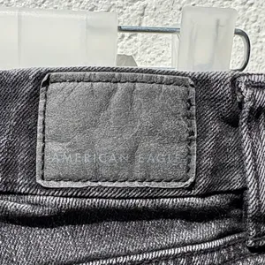 American Eagle 🦅 Curvy Super High-Rise Baggy Wide Leg Jeans thumbnail 4