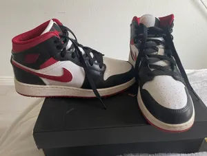 Nike Jordan 1 Mid Gym Red thumbnail 1