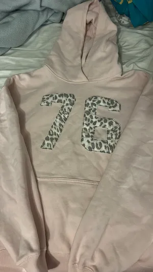 Hollister sweatshirt  thumbnail 1