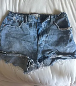Abercrombie High-Rise Mom Shorts Curve Love thumbnail 1