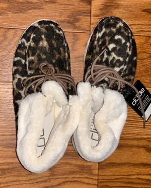 Hey Dude Britt Abstract Tan Leopard shoes size 7 new with tags thumbnail 1