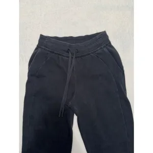 Lululemon Womens Athletica Scuba High Rise Joggers Sweatpants Size 4 thumbnail 2