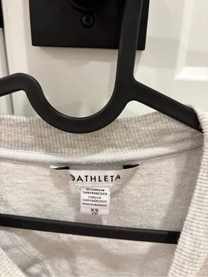Athleta tshirt with open tie back thumbnail 3