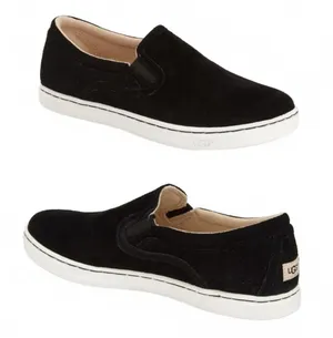 UGG Fierce Geo Perforated Suede Slip-On Sneakers Shoes Black Women's Size 7 thumbnail 1