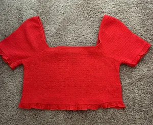 Crop Top thumbnail 1