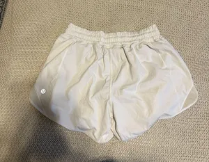 Lululemon Shorts Hotty Hot thumbnail 3