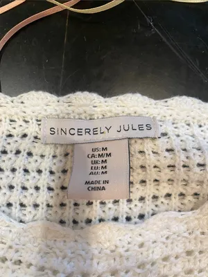 Crochet-Trim White Women's Sweater like new medium thumbnail 5