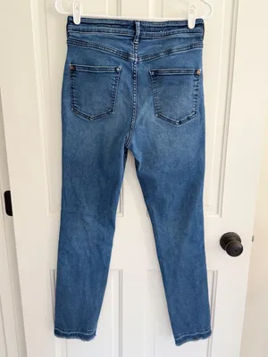 Pilcro Anthropologie High Rise Cigarette Jeans Raw‎ Hem Size 29 Blue thumbnail 4