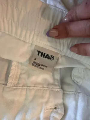 Aritzia TNA Cargo Shorts thumbnail 2