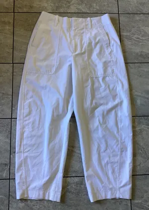 Athleta White Cargo Crop Pants Size 14 Wide Leg Relaxed Fit thumbnail 1
