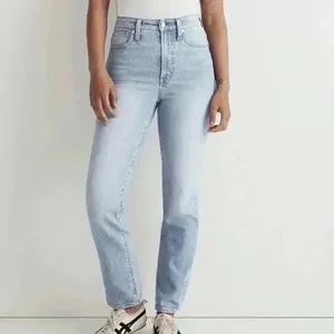 MADEWELL | Woman's Light Wash Curvy Perfect Vintage Jean, Size 25 thumbnail 7