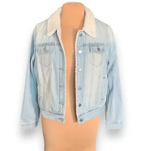 Ashley Vintage Charm Light Wash Sherpa Collar Denim Trucker Jacket Women’s‎ XL thumbnail 3