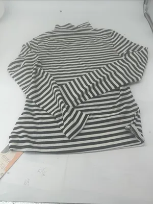 Women’s Striped Long-Sleeve Tee - Black & White thumbnail 3