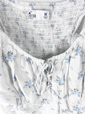 HOLLISTER White Floral Puff Sleeves Smocked Back Crop Top Size Medium Casual thumbnail 6