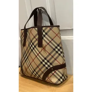 BURBERRY AUTHENTIC Nova check+‎ horse pattern, vintage purse handbag thumbnail 2