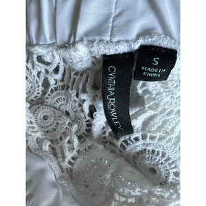 Cynthia Rowley White Crochet Lace Shorts with Tie Waist Size Small thumbnail 3