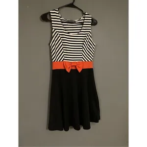 Flashing Lights Black White Pink Bow Sleeveless Dress Size Medium thumbnail 2