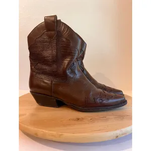 90s Nine West Brown Western Genuine Leather Point Toe Boot Size 7.5 Brazil Made thumbnail 15