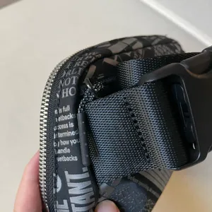 Lululemon Everywhere Belt Bag 1L Manifesto thumbnail 11