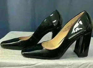 Steve Madden Patent Black Pumps thumbnail 3