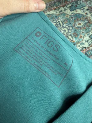 FIGS Catarina One-Pocket Scrub Top thumbnail 2