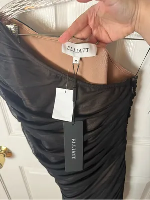 Elliatt Vienna Ruched One-Shoulder Gown M thumbnail 7