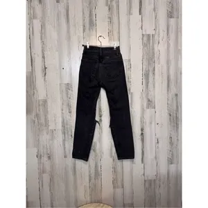 Arizona jeans Company HIGHEST-RISE MOM JEANS size 0 thumbnail 2