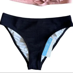 NEW CUPSHE Textured Pink And Navy Halter Bikini thumbnail 7